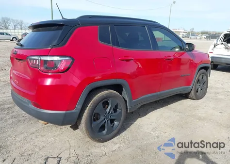 2019 Jeep Compass Altitude Fwd z USA, uszkodzony, nr VIN 3C4NJCBB9KT726402
